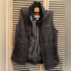 Columbia Black Vest with Omni Heat Reflective Technology